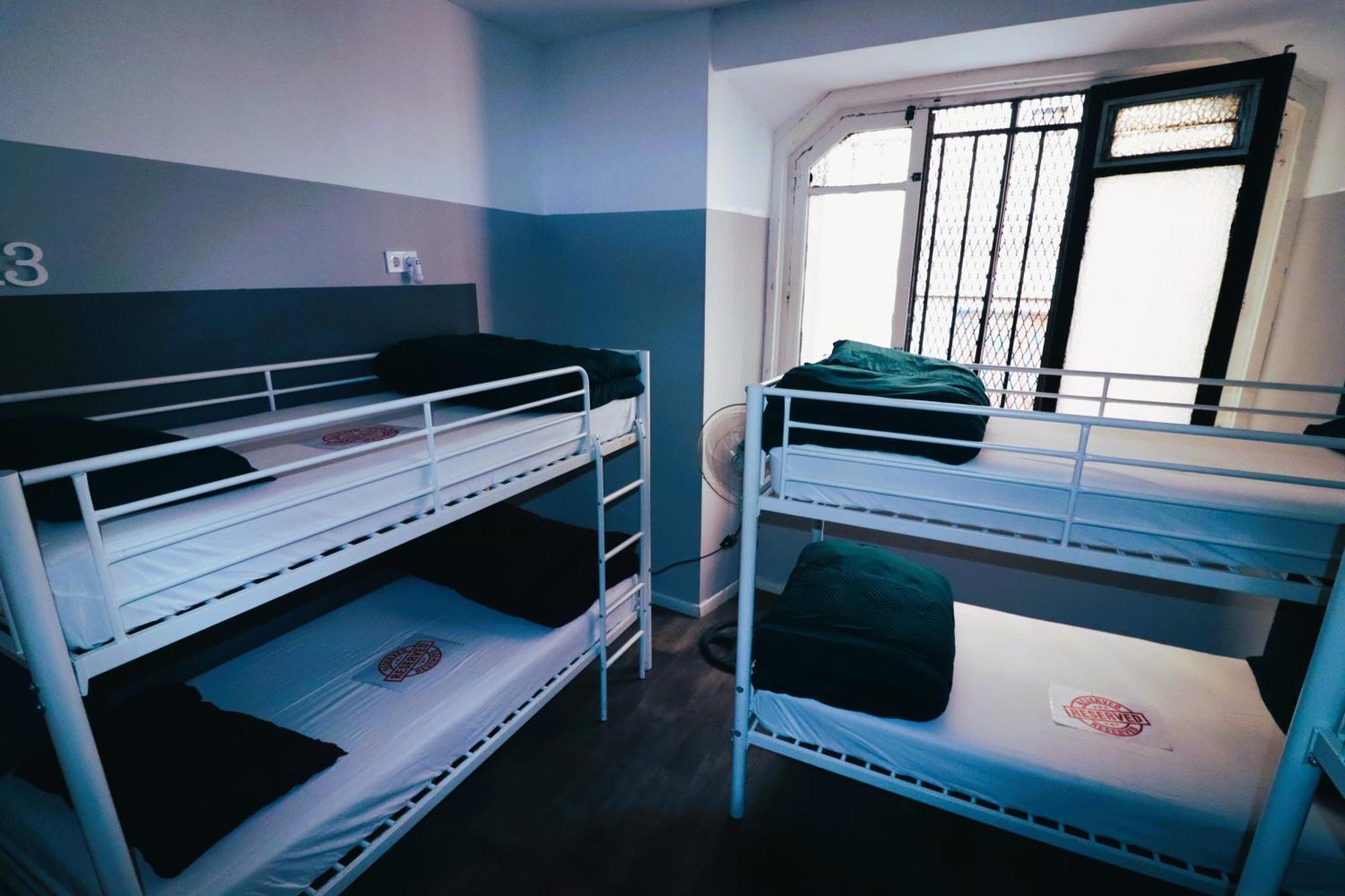 Madrid Downtown Hostel Exterior photo